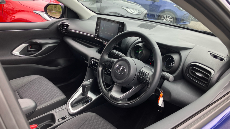 Toyota Yaris 1.5 Hybrid Design 5dr CVT Hybrid Hatchback